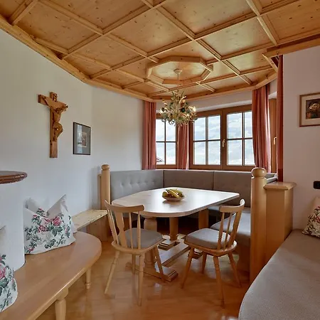 Kostenzer Mit Sauna بيت للعطل