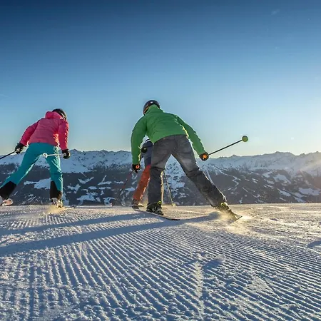 Kostenzer Mit Sauna 度假居 *