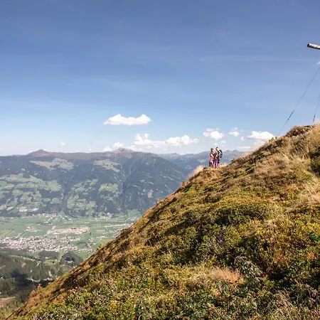 Kostenzer Mit Sauna Nyaraló Fügen