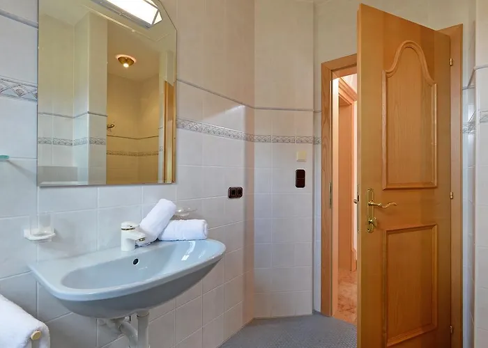 Kostenzer Mit Sauna בית נופש פוגן